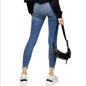 TOPSHOP Mid Blue Jagged Hem Jamie Jeans